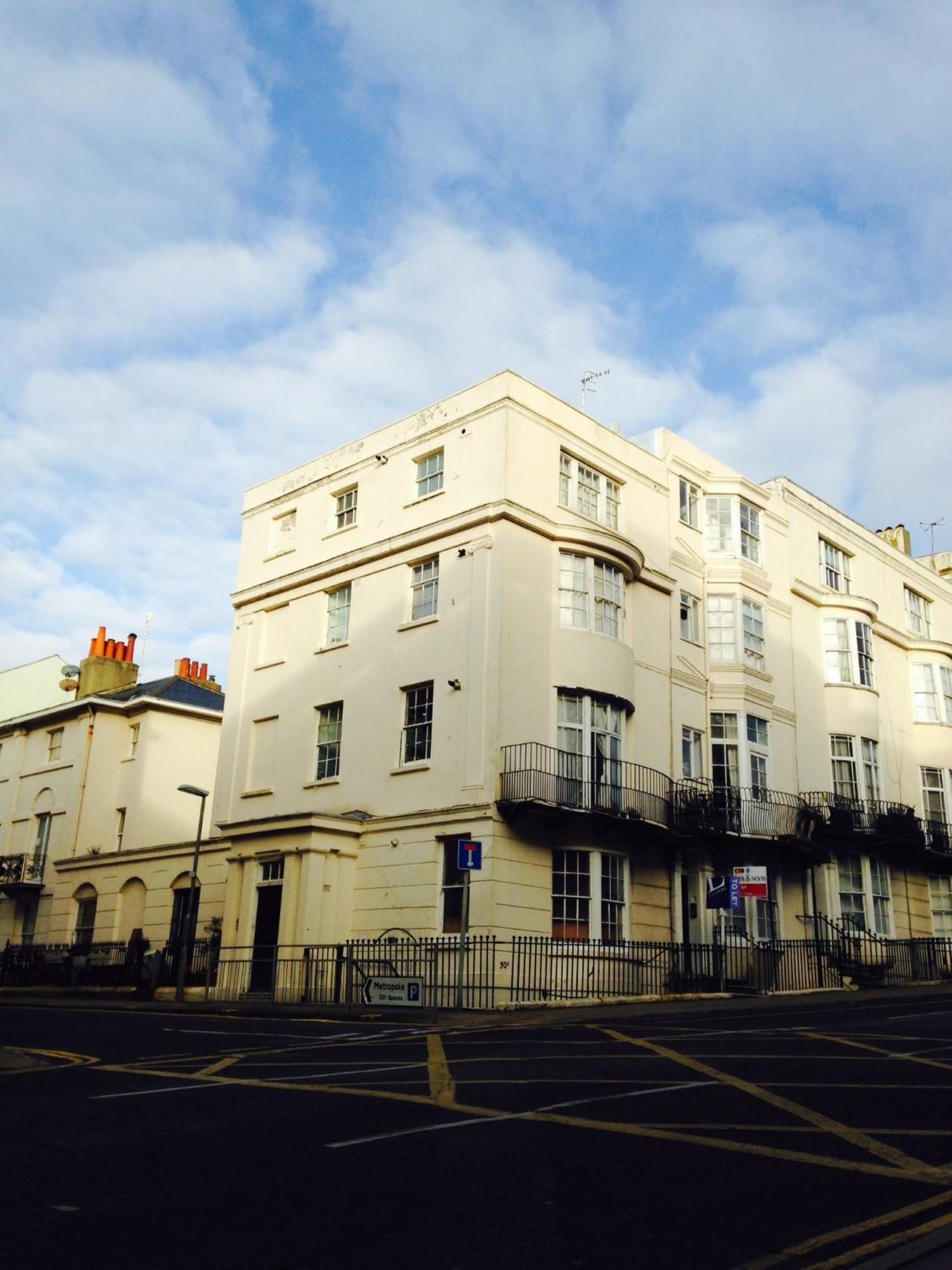 Two Top Central Beach Studios - Also Separate Spa Cabin And Watersports Hove Buitenkant foto